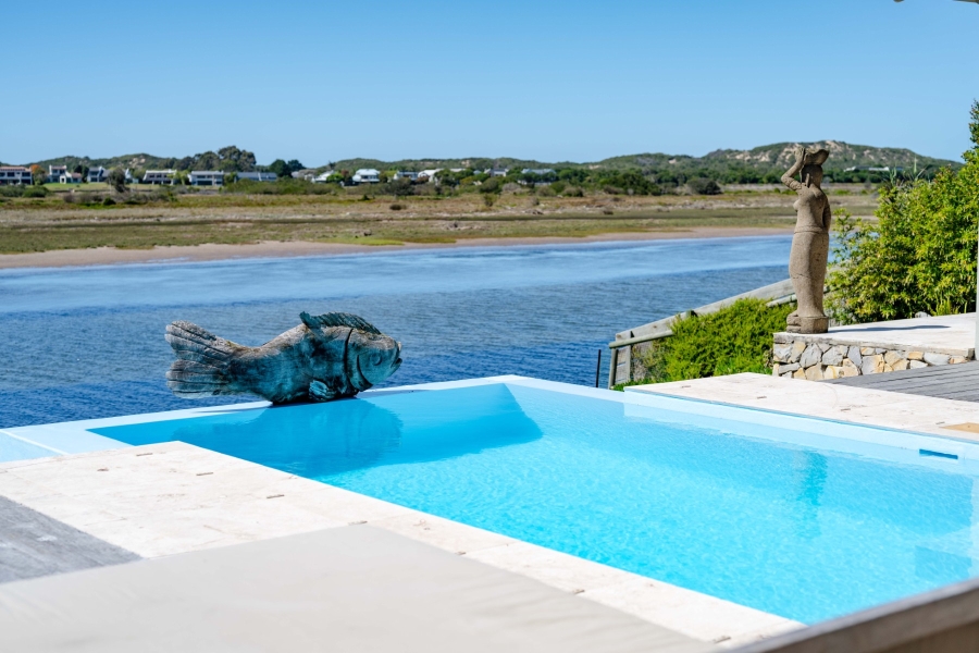 5 Bedroom Property for Sale in Keurbooms River Western Cape